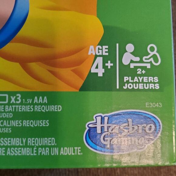 Peeing Pup Funny Dog Hasbro Gaming 2+ Players Ages 4 & Up Family Sunday Funday - Picture 4 of 4